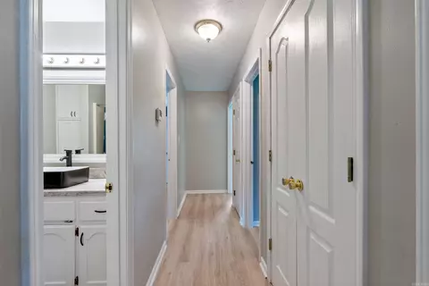 Entry Way - 10 Pintail Dr, Conway, AR 72032 photo 1 of 1
