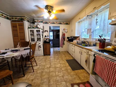 513 E Jackson, Piggott, AR 72454 photo 23