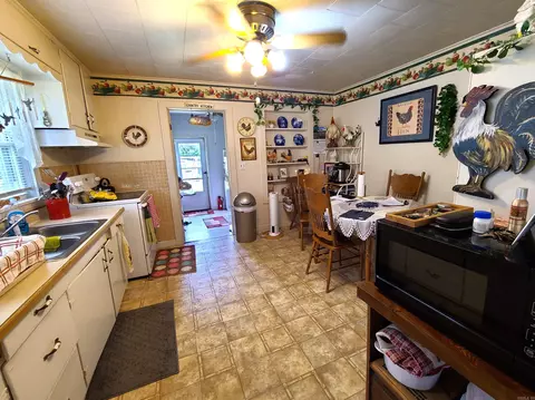 513 E Jackson, Piggott, AR 72454 photo 16
