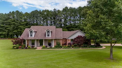 911 Whitehead Dr, North Little Rock, AR 72117