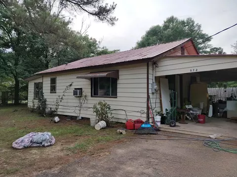 572 Archer St, Hampton, AR 71744 photo 1