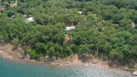 60 Air Rd, Greers Ferry, AR 72067
