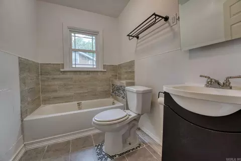 810 Hall St, Malvern, AR 72104 photo 17