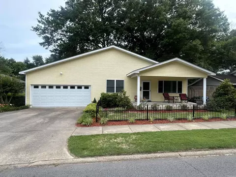 1405 E Moore, Searcy, AR 72143 photo 1