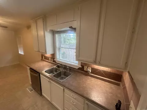 1405 E Moore, Searcy, AR 72143 photo 10