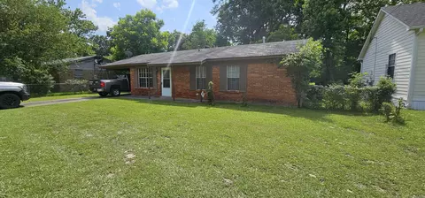 1714 S Marsh St, Pine Bluff, AR 71603 photo 1