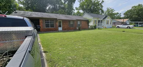 1714 S Marsh St, Pine Bluff, AR 71603 photo 2