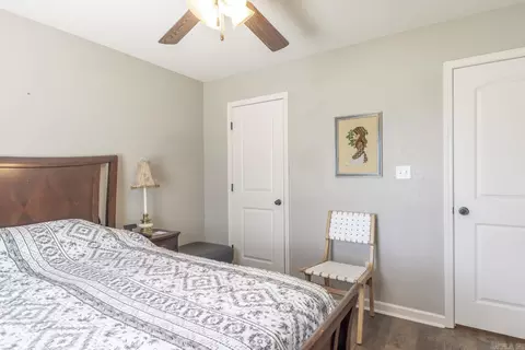 Bedroom - 1140 Meadows Dr, Benton, AR 72019 photo 6 of 6