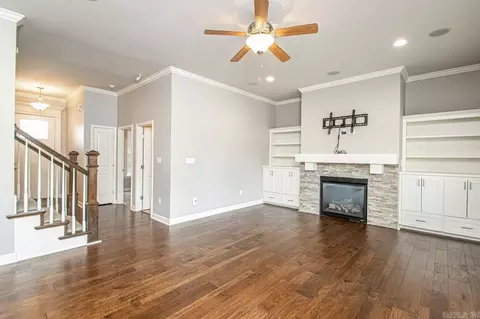 Living - 315 Cedar Dr, Bryant, AR 72022 photo 3 of 7