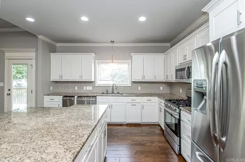 Kitchen - 315 Cedar Dr, Bryant, AR 72022 photo 4 of 6