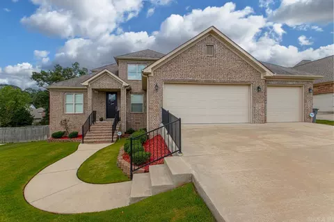 Exterior - 315 Cedar Dr, Bryant, AR 72022 photo 3 of 6