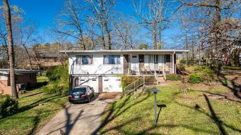 306 Oak Ln, Little Rock, AR 72205