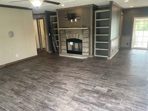 Living - 171 Miller Ln, Dumas, AR 71639 photo 1 of 3