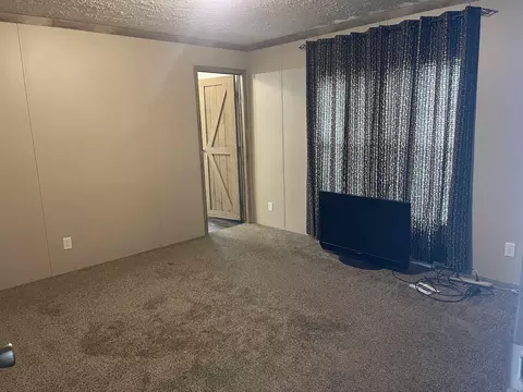 Living - 171 Miller Ln, Dumas, AR 71639 photo 3 of 3