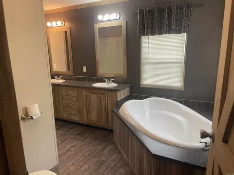 Bath - 171 Miller Ln, Dumas, AR 71639 photo 1 of 4