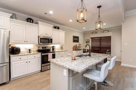 Kitchen - 183 Hudson Branch Dr, Austin, AR 72007 photo 4 of 5