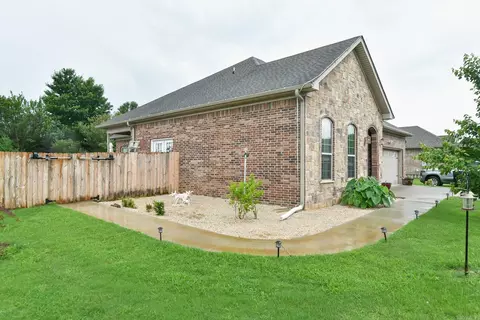 27 Bowling Ln, Conway, AR 72032 photo 2
