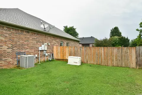 27 Bowling Ln, Conway, AR 72032 photo 4