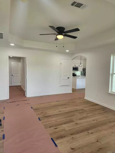 Entry Way - 303 E Center St, Beebe, AR 72012 photo 3 of 4