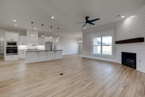 2308 Bridgegate Dr, Conway, AR 72034 photo 3