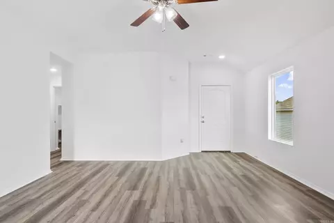 4487 Olympic Dr, Benton, AR 72019 photo 8