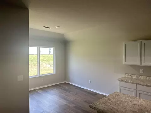 2433 Bentwood Dr, Alexander, AR 72002 photo 4