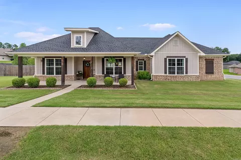 4061 Hampton Dr, Benton, AR 72019 photo 1