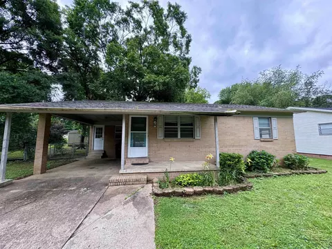 11 Evergreen Dr, Searcy, AR 72143