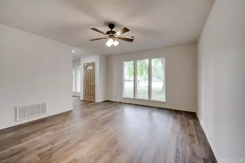 7 Cedaridge Dr, Jacksonville, AR 72076 photo 5