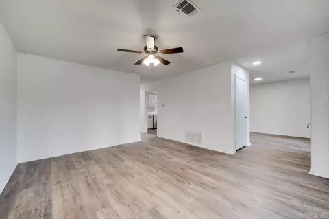 7 Cedaridge Dr, Jacksonville, AR 72076 photo 6