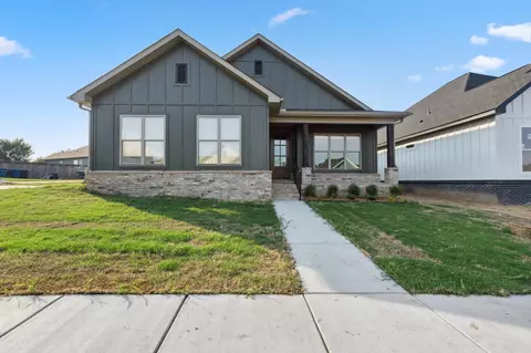 305 A St, Bryant, AR 72022 photo 2