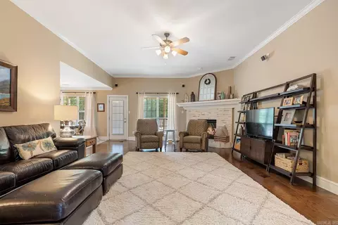 3715 Roxbury Dr, Bryant, AR 72022 photo 4