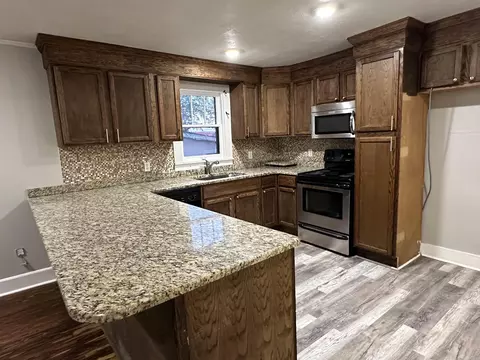 807 S Richards St, Benton, AR 72015 photo 7