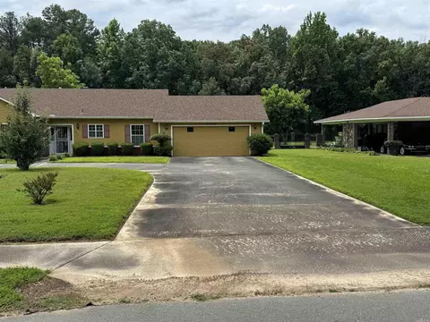 Exterior - 1300 E 34th Ave, Pine Bluff, AR 71601 photo 2 of 10