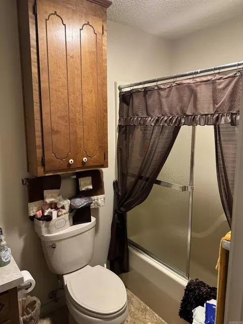 Bath - 1300 E 34th Ave, Pine Bluff, AR 71601 photo 1 of 2