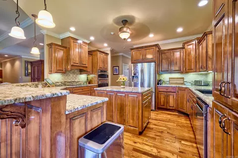 Kitchen - 425 Tomahawk Ln, Bismarck, AR 71929 photo 1 of 5