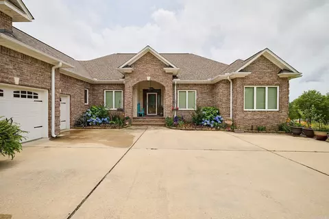 Exterior - 425 Tomahawk Ln, Bismarck, AR 71929 photo 4 of 12