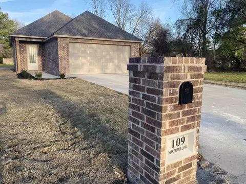 109 N Willow Ave, Trumann, AR 72472 photo 2