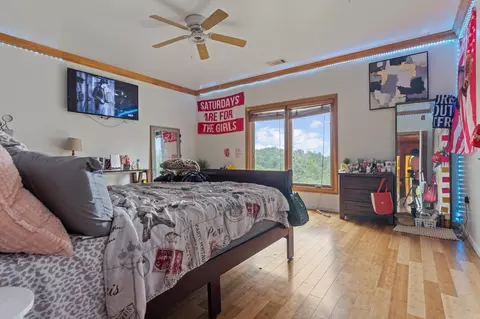 Bedroom - 61 Bald Eagle, Paron, AR 72122 photo 6 of 10