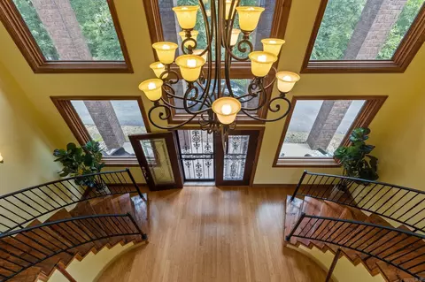Entry Way - 61 Bald Eagle, Paron, AR 72122 photo 4 of 6
