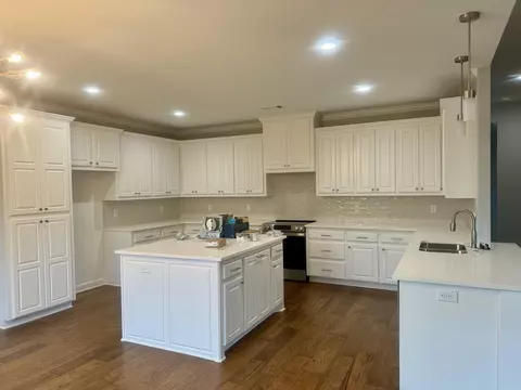 Kitchen - 3210 Steeplechase Cir, Bryant, AR 72022 photo 1 of 2