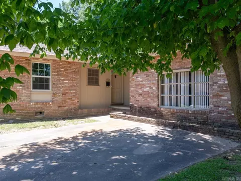 1303 Arrowhead Pl, Pine Bluff, AR 71603 photo 4