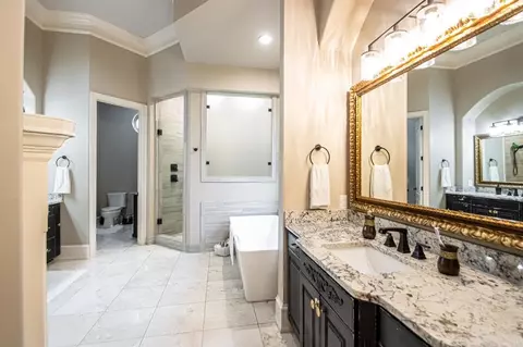 Bath - 6512 Westminster, Benton, AR 72019 photo 2 of 13