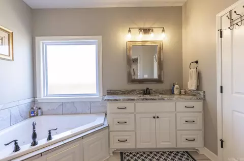 601 Creekside Cv, Bryant, AR 72022 photo 18