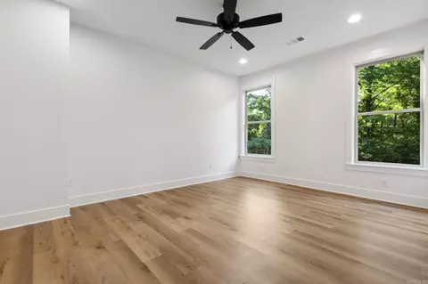 907 Grapevine St, Benton, AR 72015 photo 5