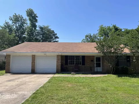 1306 Southedge Dr, Little Rock, AR 72212
