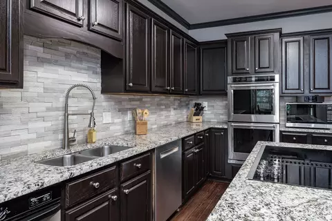 Kitchen - 5212 Carribean Dr E, Benton, AR 72019 photo 5 of 5