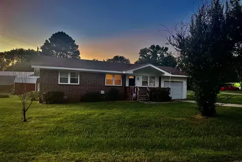 1416 Terrace Dr, Heber Springs, AR 72543