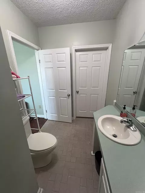 604 E Highland Ave, Malvern, AR 72104 photo 12