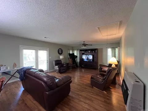 604 E Highland Ave, Malvern, AR 72104 photo 16